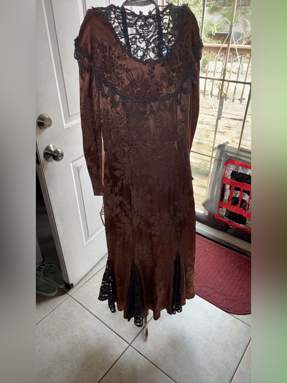 Jessica McClintock Brown Lace-Trim Long Sleeve Dress